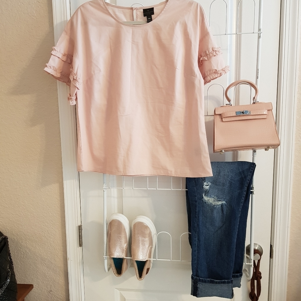 Outfit blouse Jean's shoes bag
